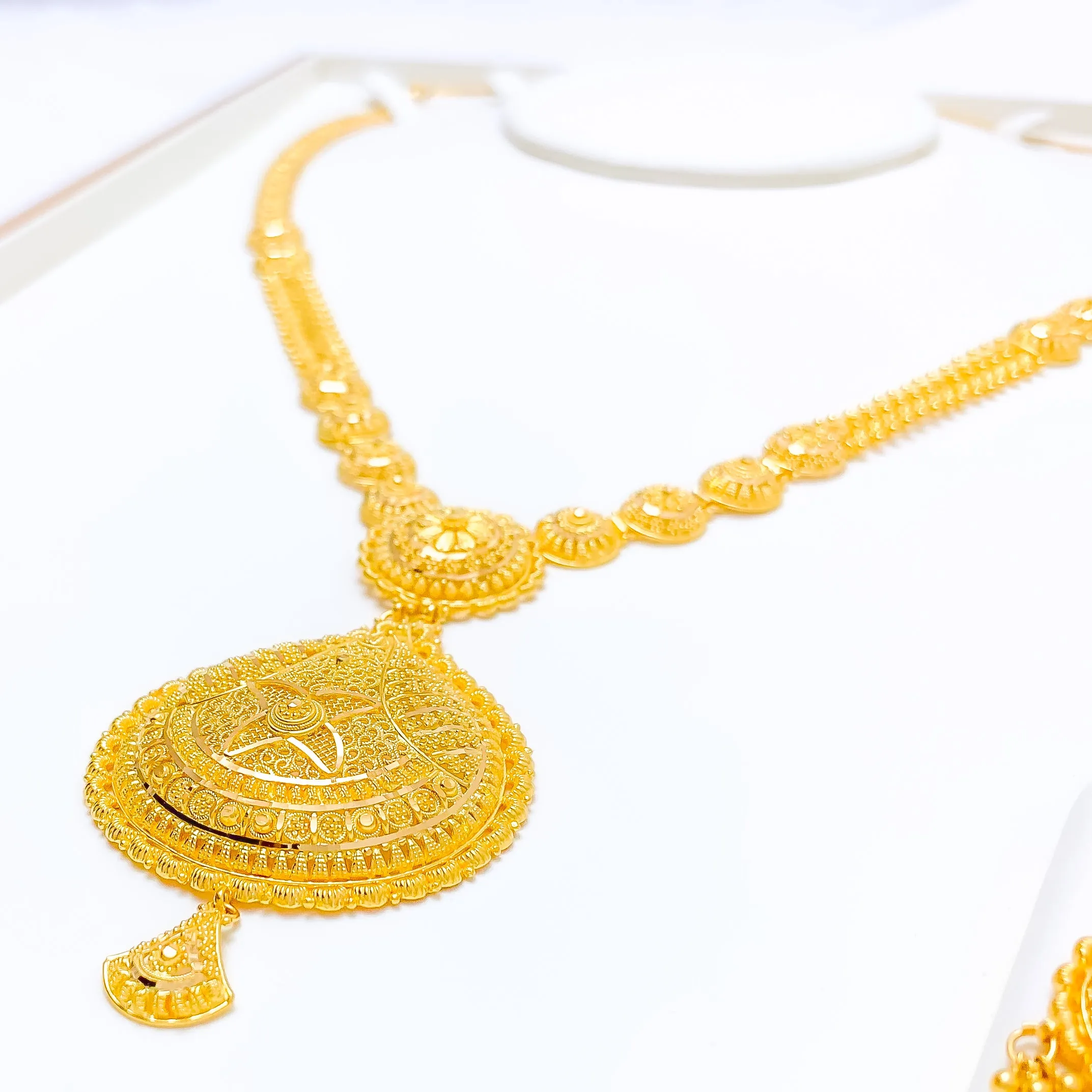 Attractive Filigree Long Drop Necklace Set