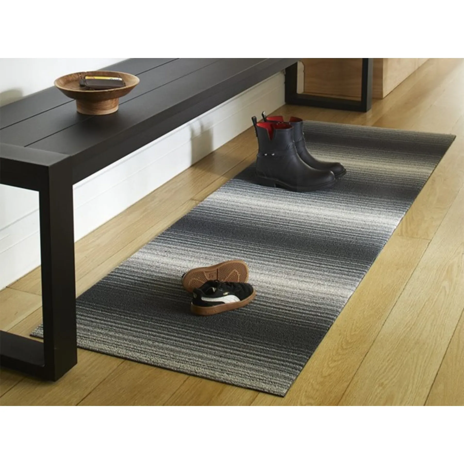 Chilewich Fade Stripe Stone Shag Mat