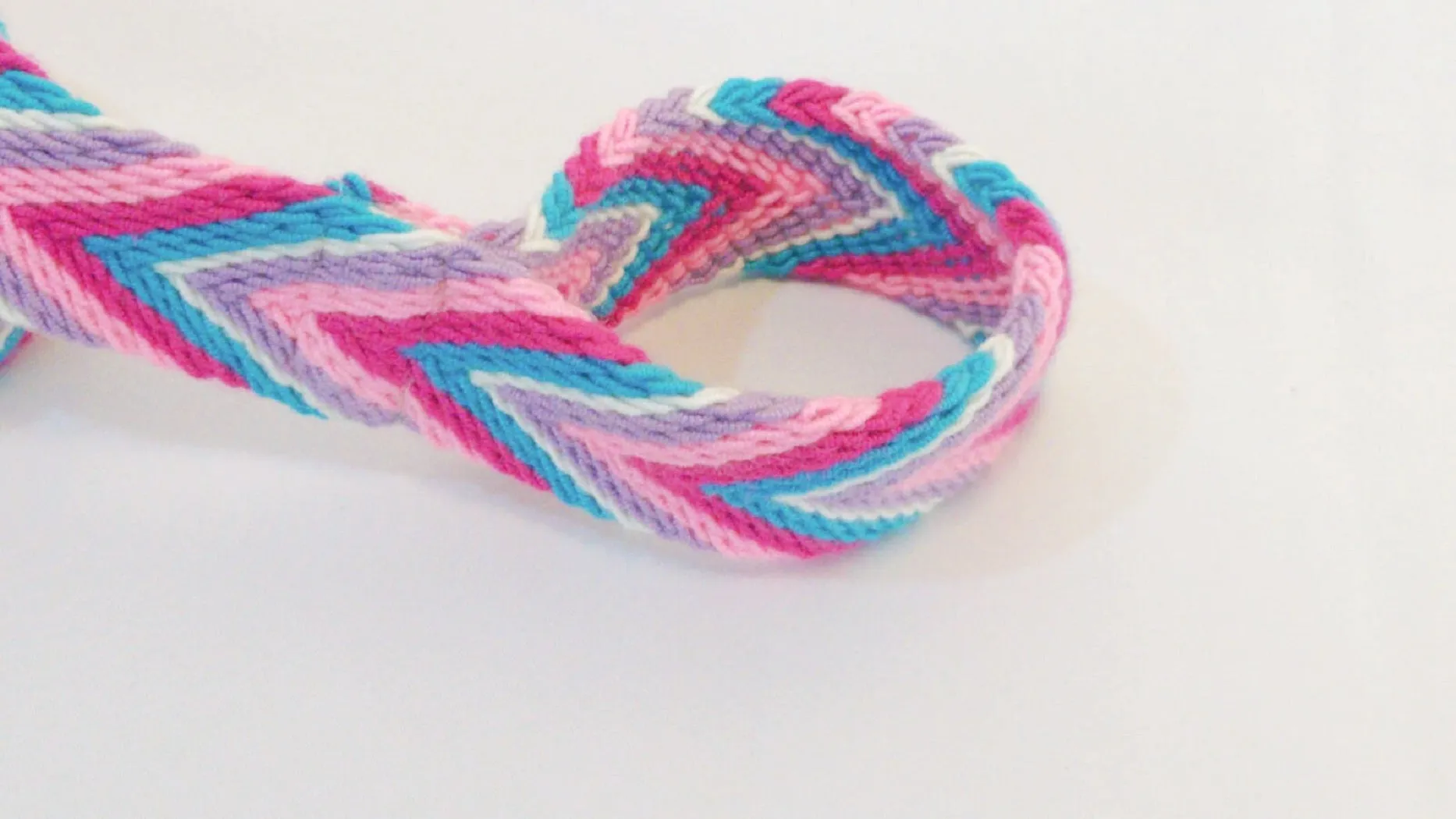 Pink Handmade Wayuu Pet Leash